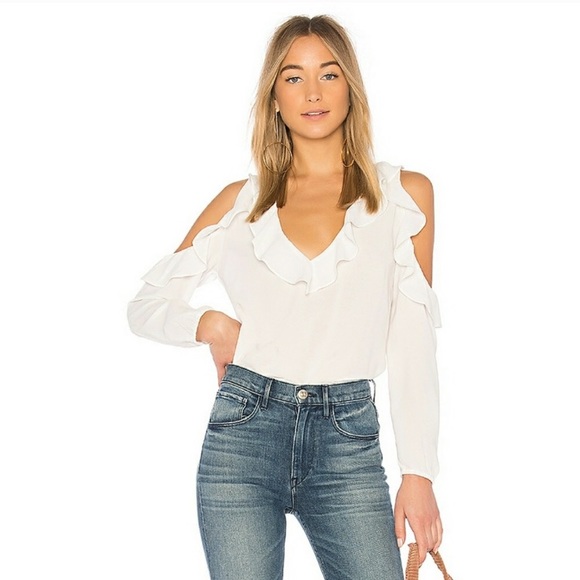 BB Dakota Tops - ✨3/$10✨ 🎉HP🎉 [bb dakota] cold shoulder blouse